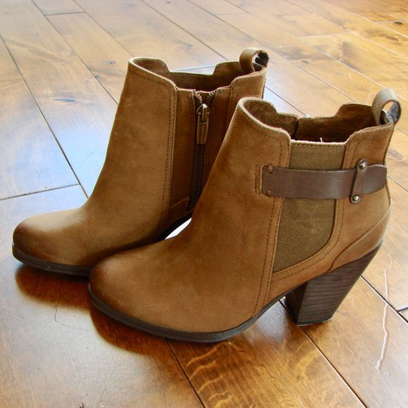 Vince Camuto Hayes Tan Brown Leather Chunky Heel Ankle Boots Booties Size 7 - Picture 2 of 14